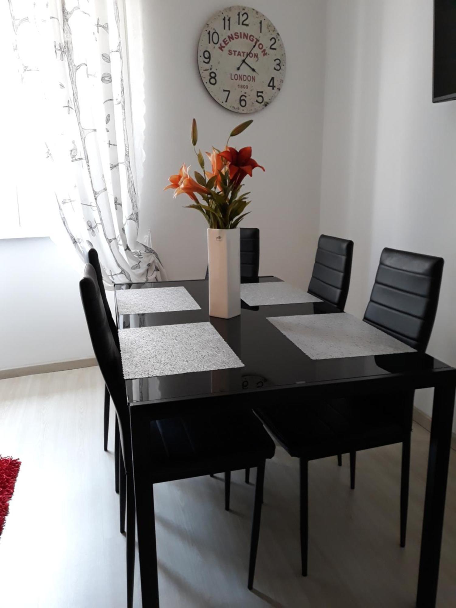 Apartments Paris Умаг Экстерьер фото