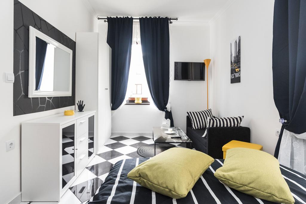 Apartments Paris Умаг Номер фото