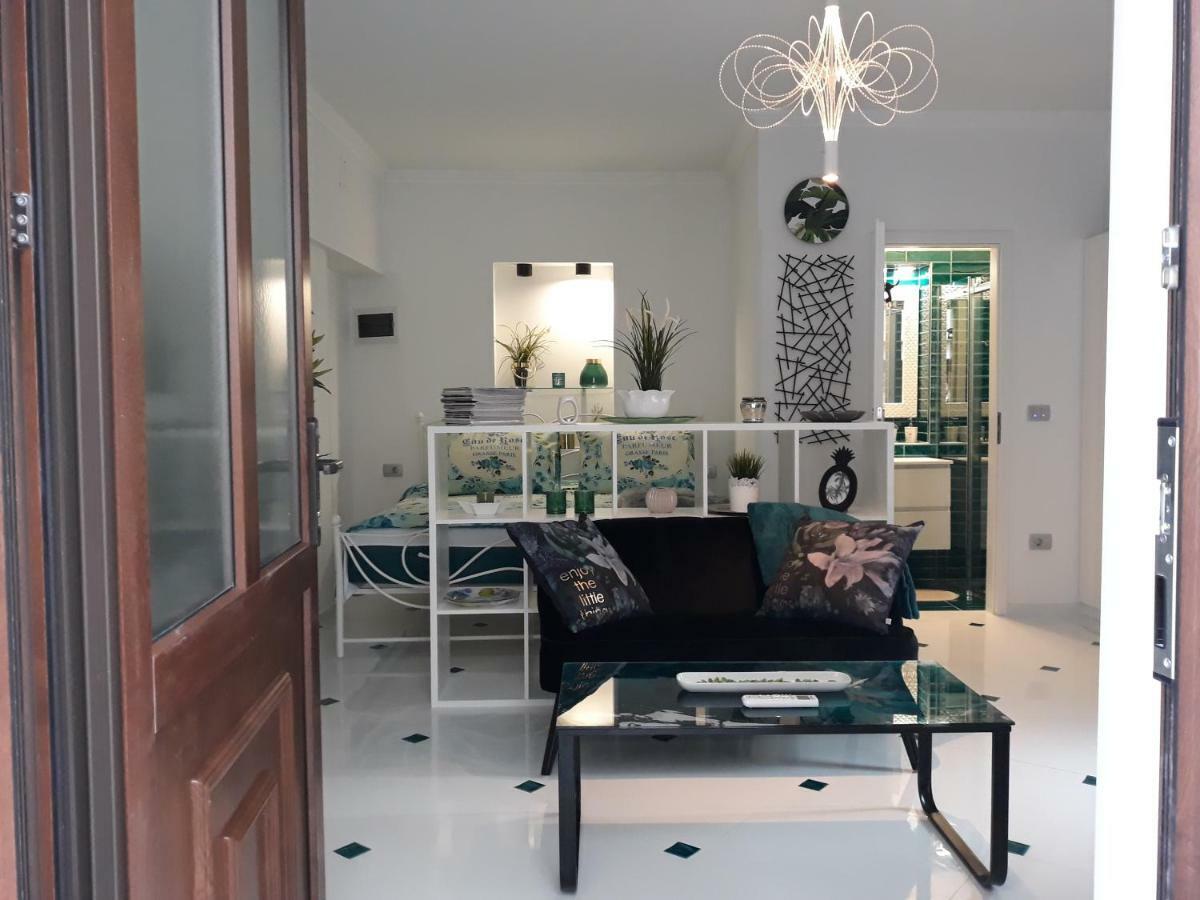 Apartments Paris Умаг Экстерьер фото