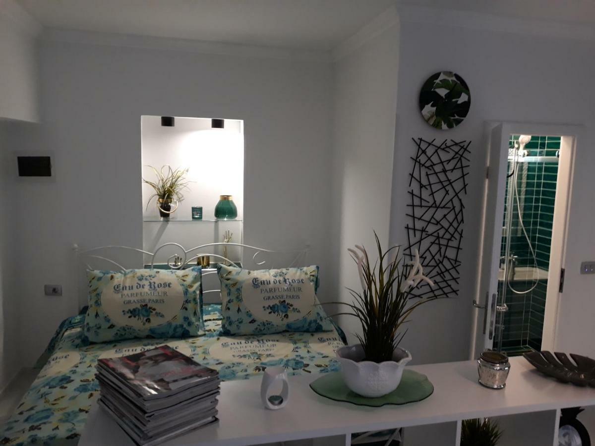 Apartments Paris Умаг Экстерьер фото